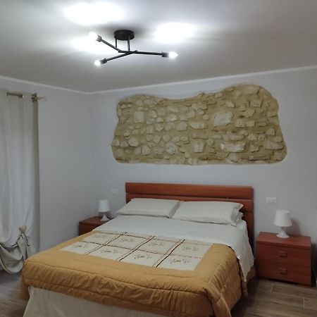Casa Vacanza "Marinella" Sulmona Eksteriør bilde